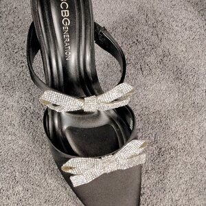 BCBGeneration Shoes Womens Size 6.5 Black Rhinestone Bows Pointed Toe Mule Heels